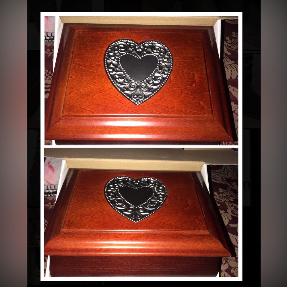 Cherry Wood Finished Jewelry Box *Price Firm* - Picture 6 of 8